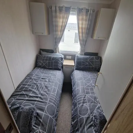 8 Birth Static Caravan Апартаменты *