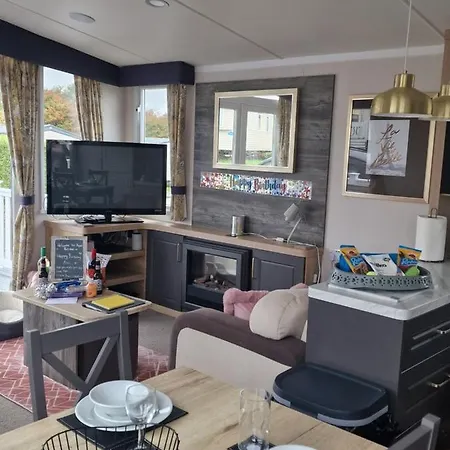 8 Birth Static Caravan Apartment Gristhorpe