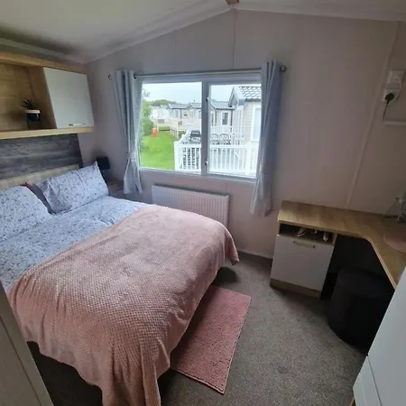 Apartment 8 Birth Static Caravan *