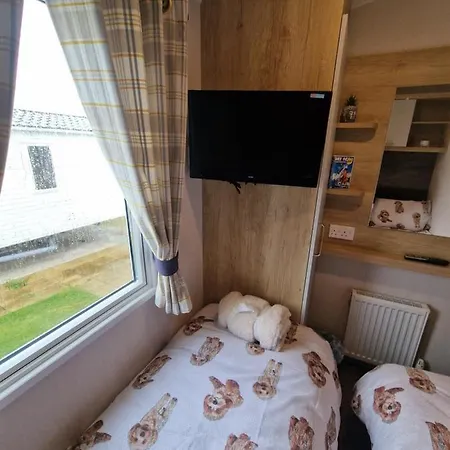 8 Birth Static Caravan *